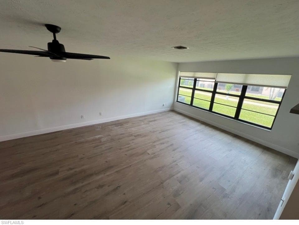 3906 SE 11th PL 606-7