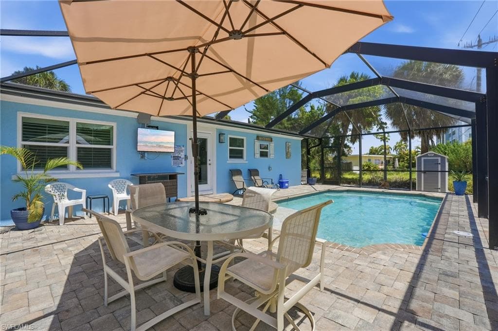 240 Fairweather LN-6