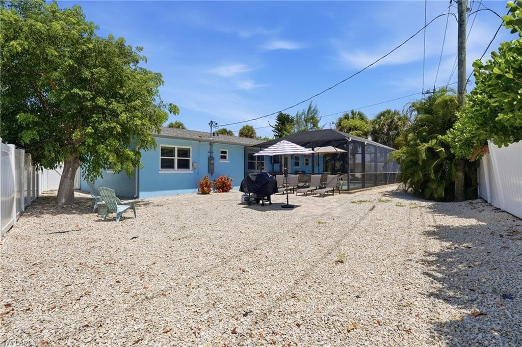 240 Fairweather LN-50