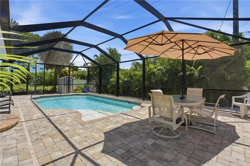 240 Fairweather LN-35