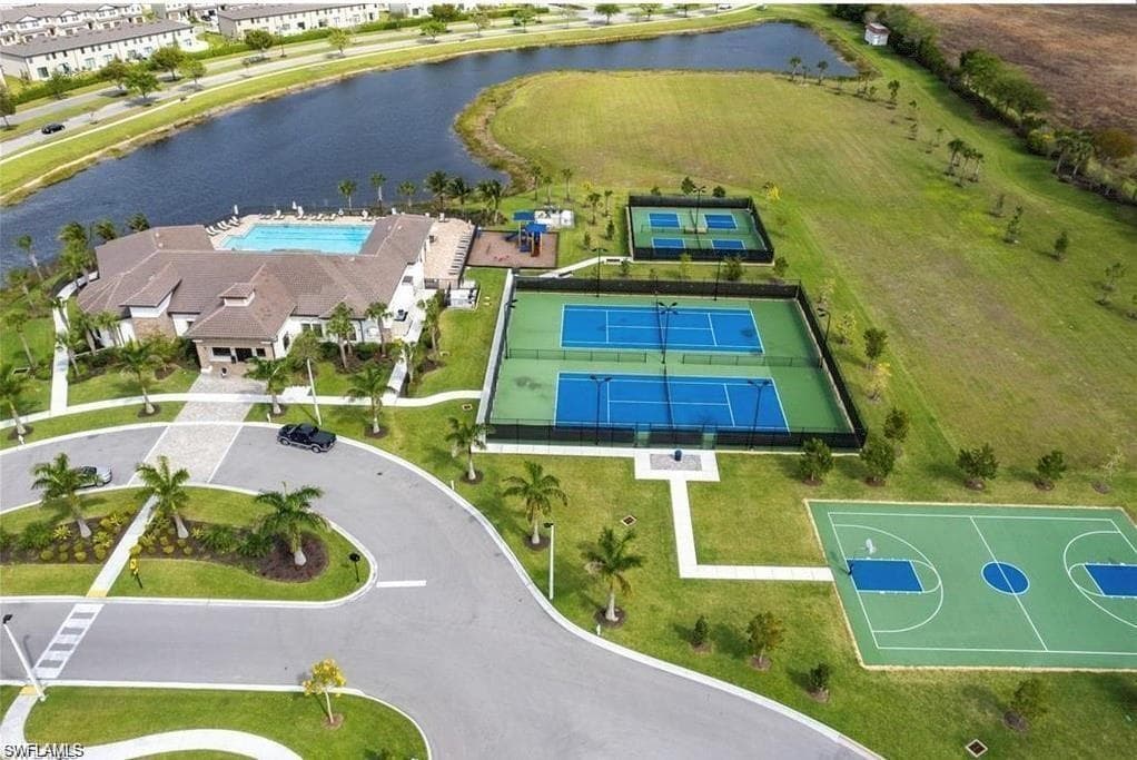 14267 Oviedo PL-33