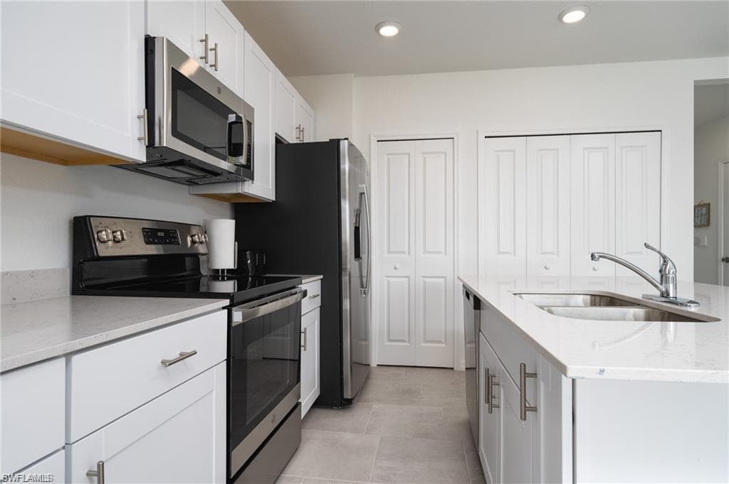 14267 Oviedo PL-5