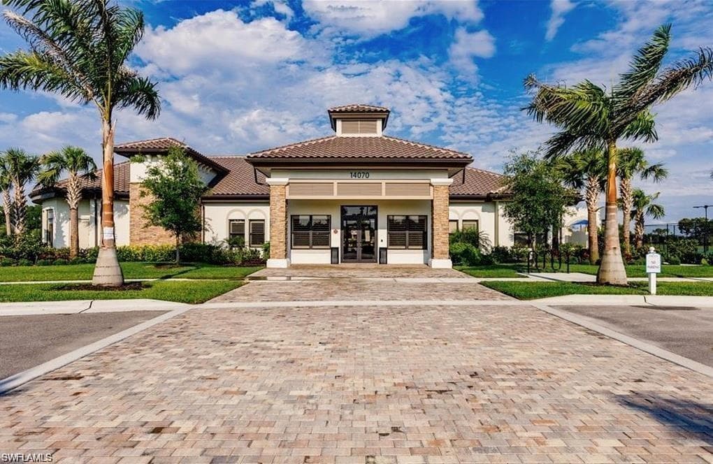 14267 Oviedo PL-27