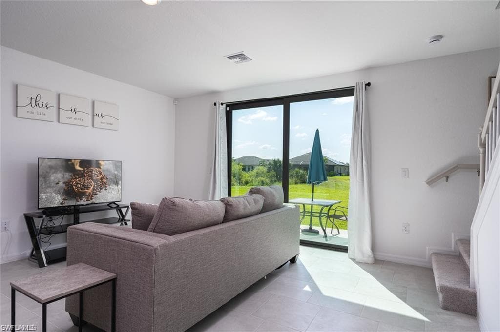 14267 Oviedo PL-7