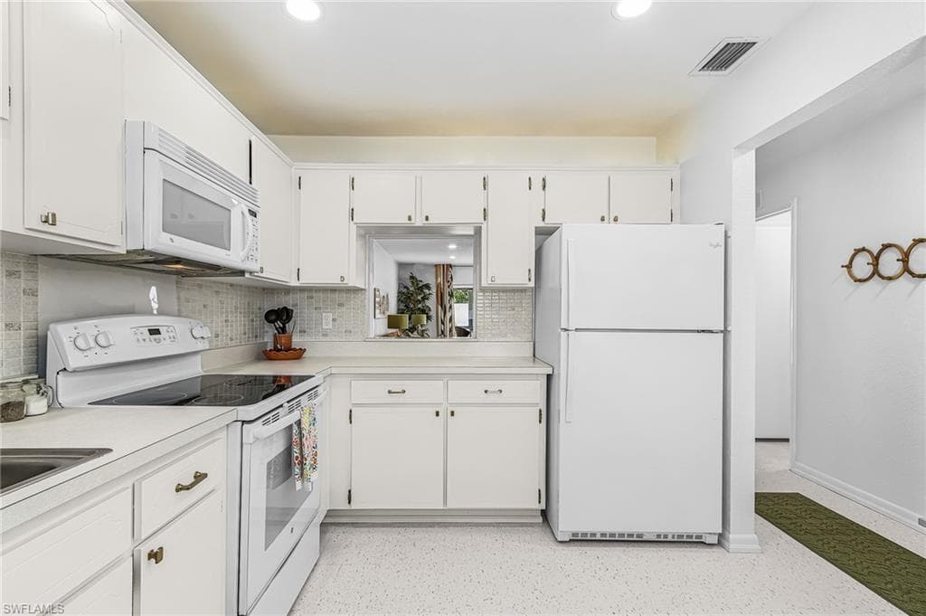 6731 Panther LN D6-7