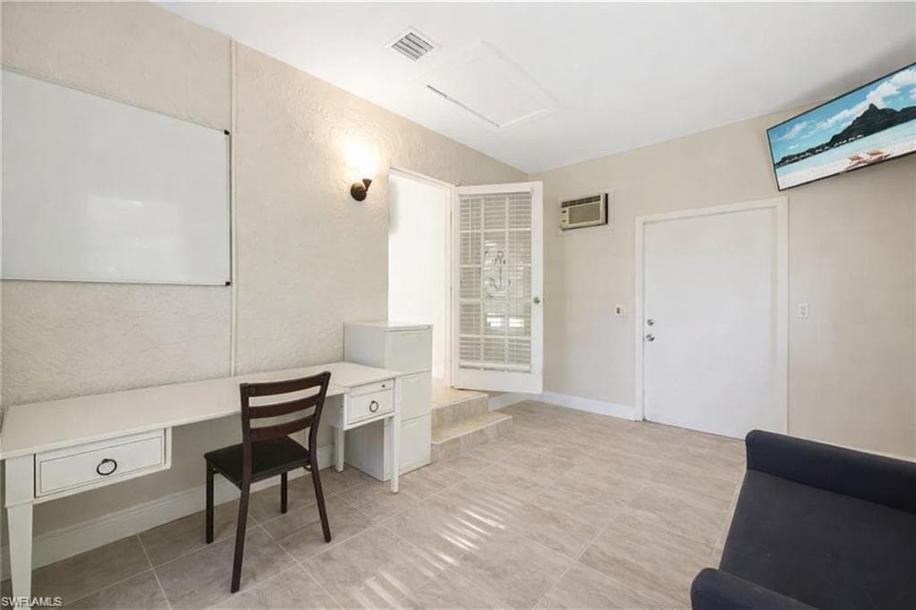 3461 Lakeview DR-28