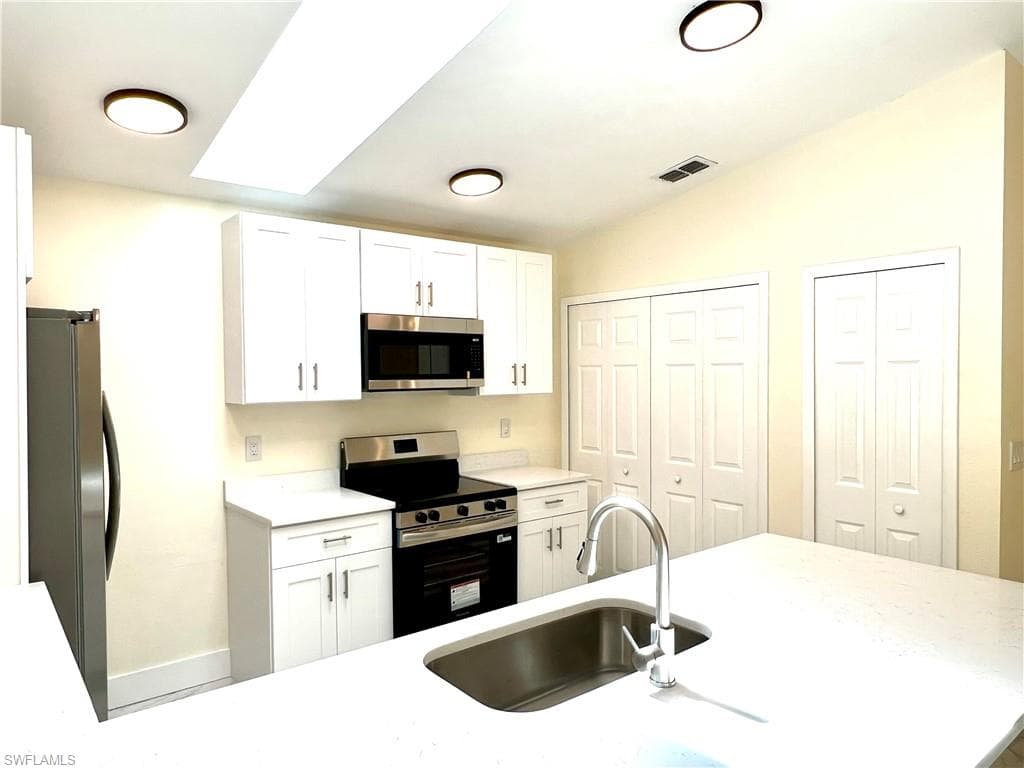 17503 Village Inlet CT-9