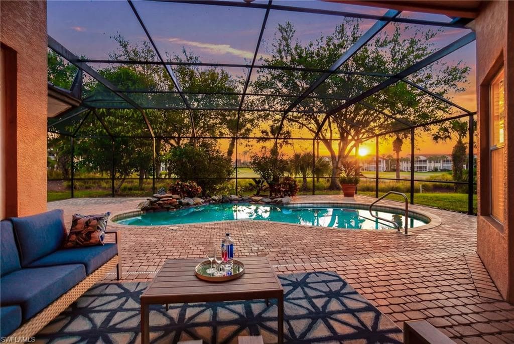 4828 Cerromar DR-2