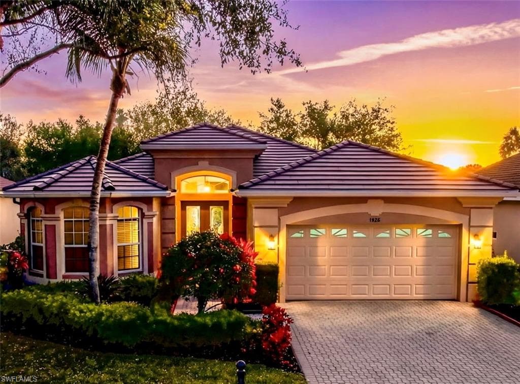 4828 Cerromar DR-1