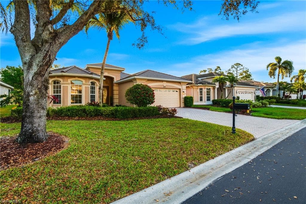 4828 Cerromar DR-44