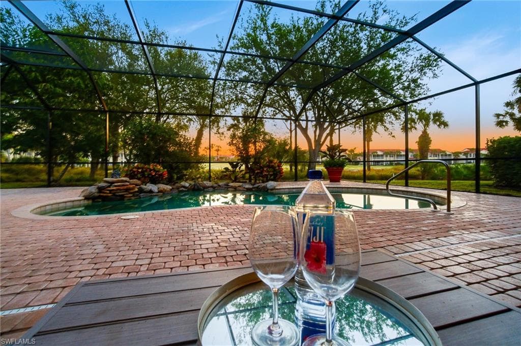 4828 Cerromar DR-40