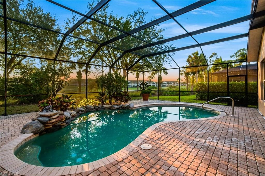 4828 Cerromar DR-39