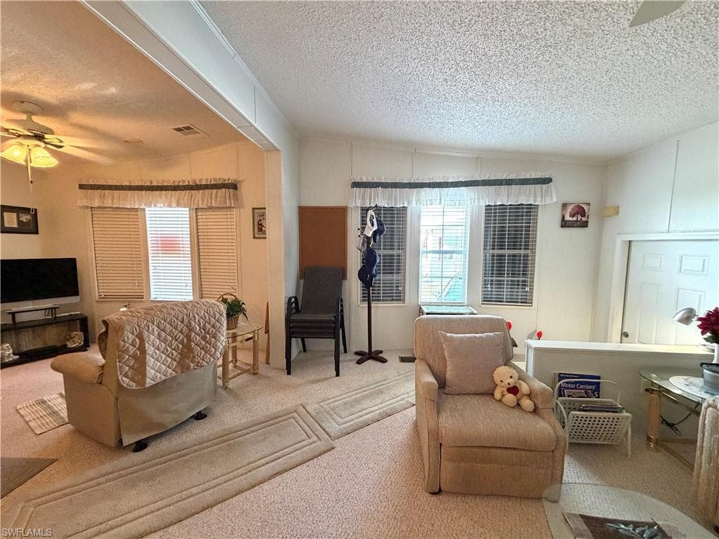 4621 Liberty LN E-10