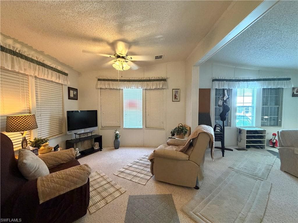 4621 Liberty LN E-15