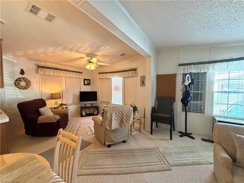 4621 Liberty LN E-11