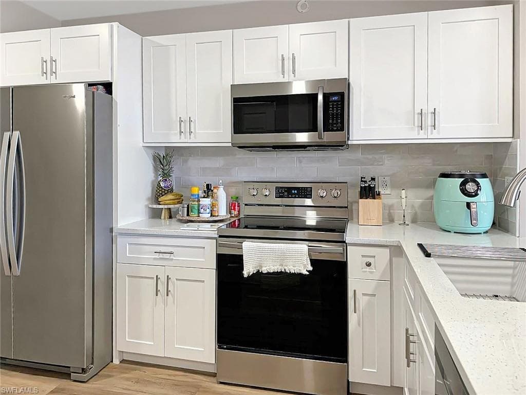 13130 Broadhurst LOOP 404-5