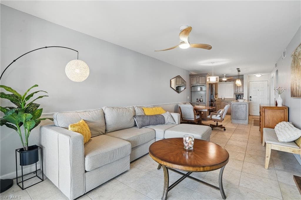 6891 Estero BLVD 362-2