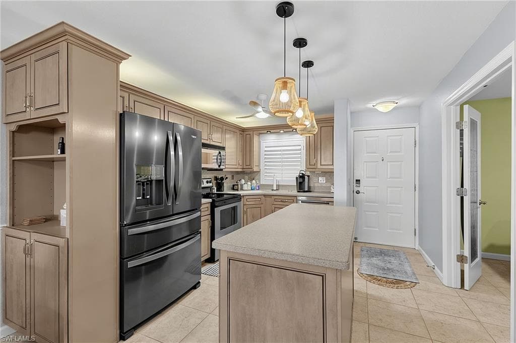6891 Estero BLVD 362-12