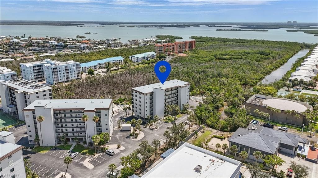 6891 Estero BLVD 362-28