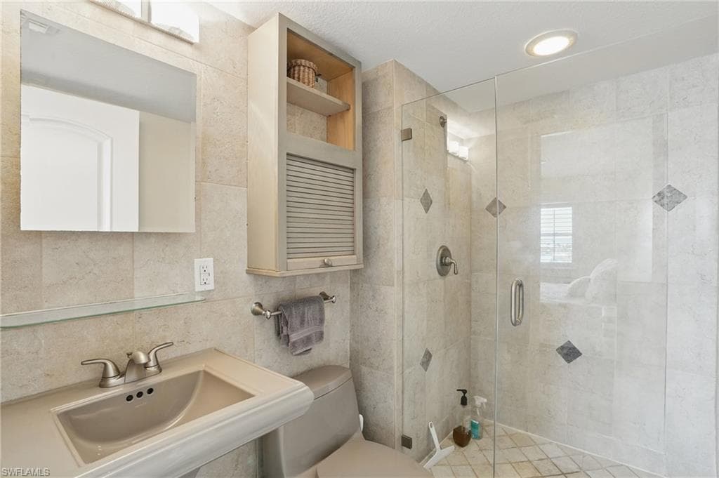 6891 Estero BLVD 362-15