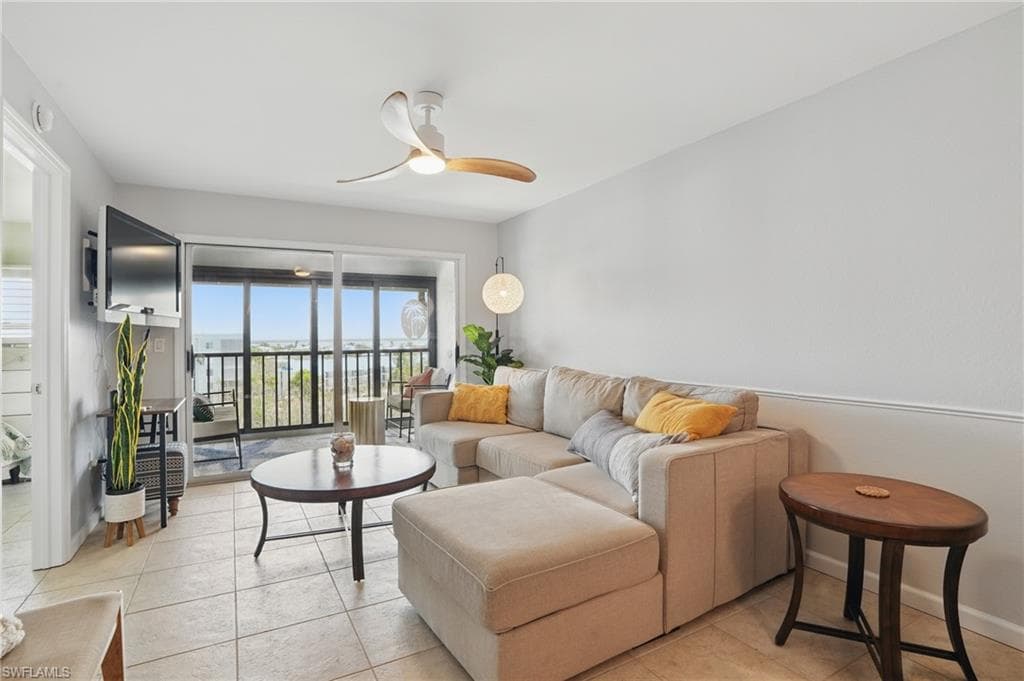 6891 Estero BLVD 362-4