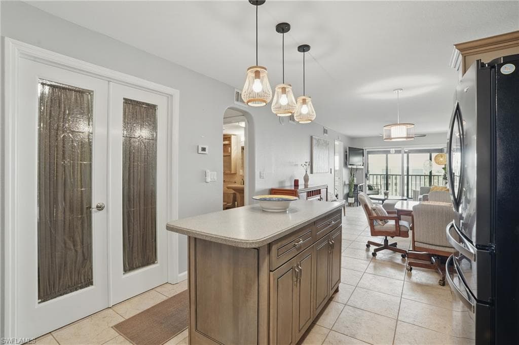 6891 Estero BLVD 362-8