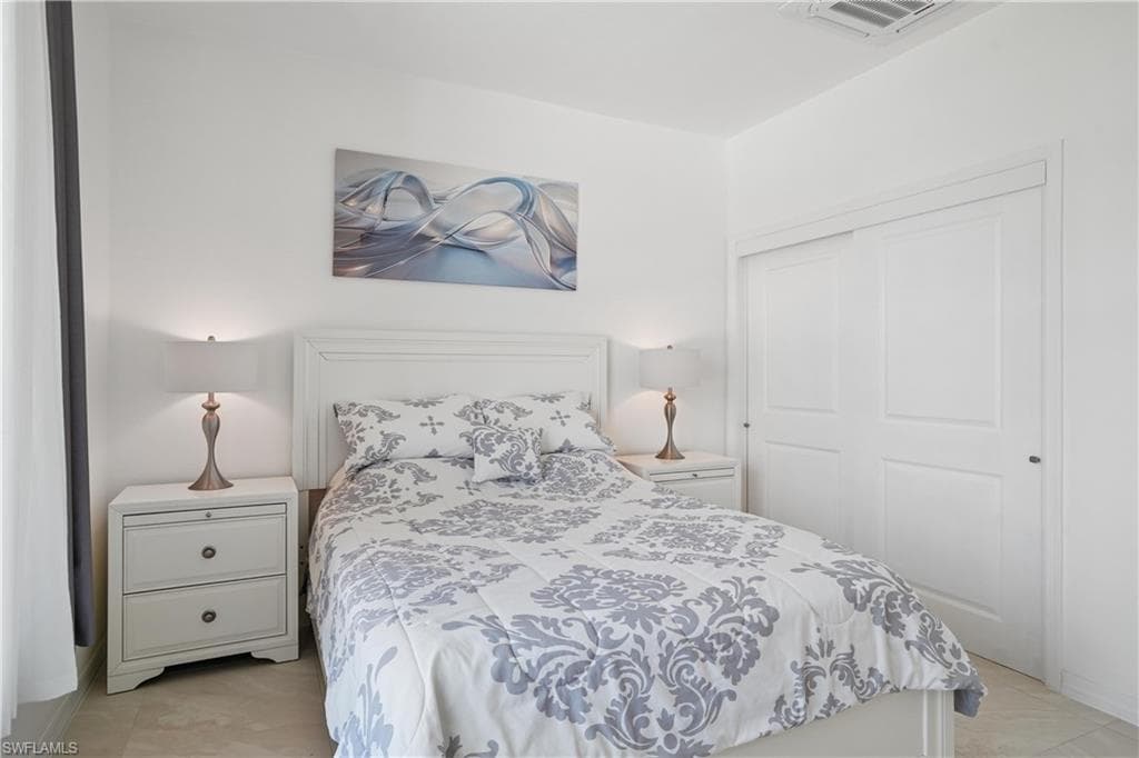 1775 Waterfall CT-27