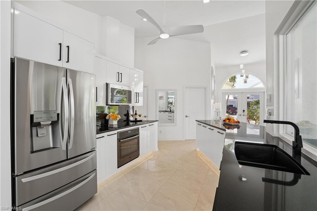 1775 Waterfall CT-16