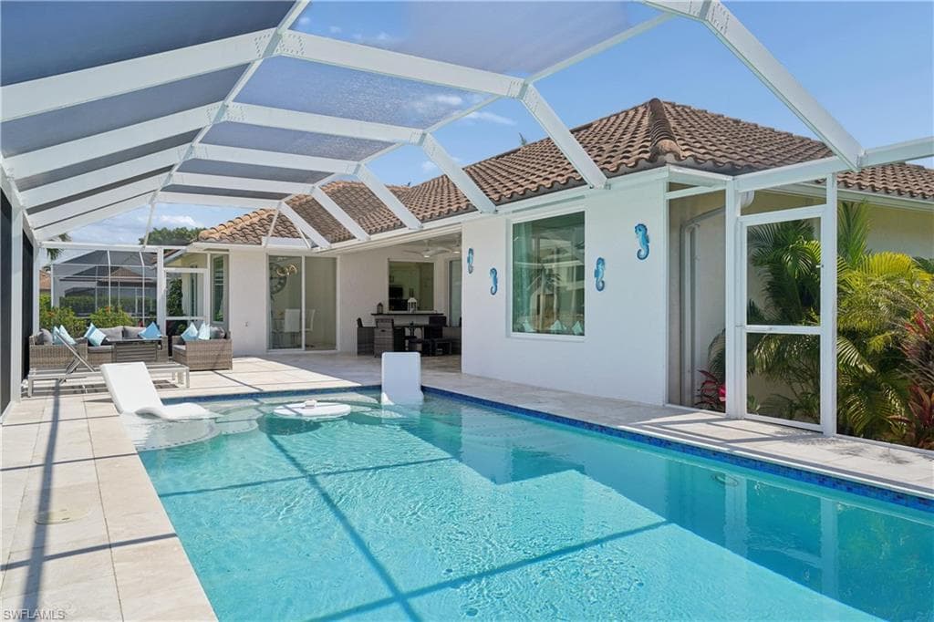 1775 Waterfall CT-32