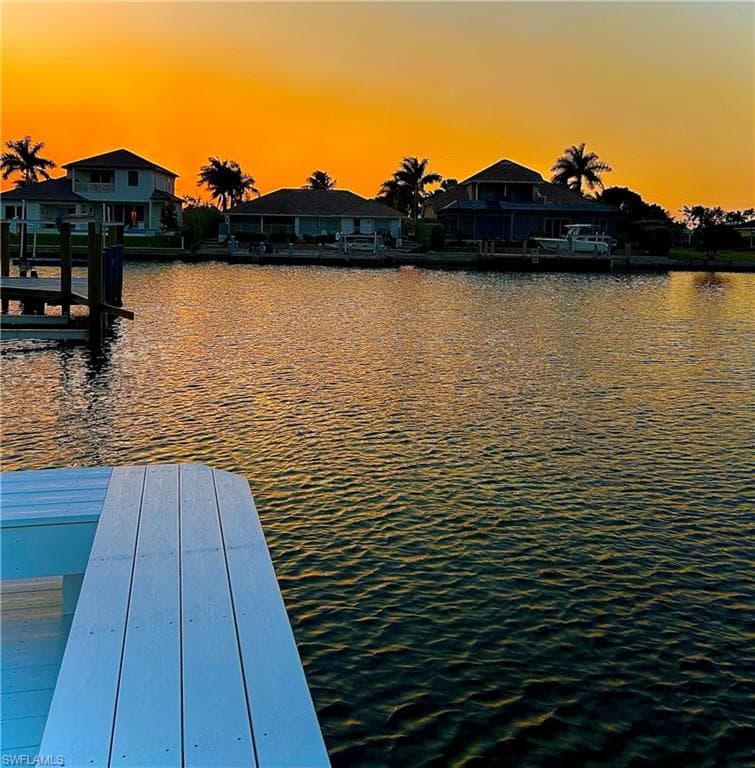 1775 Waterfall CT-39