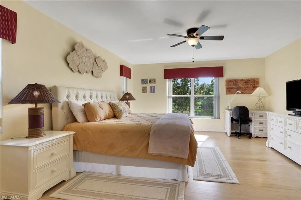 3588 Corinthian WAY-16