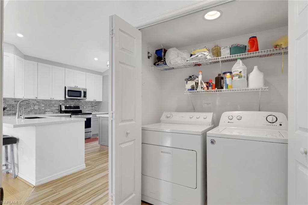 3588 Corinthian WAY-24