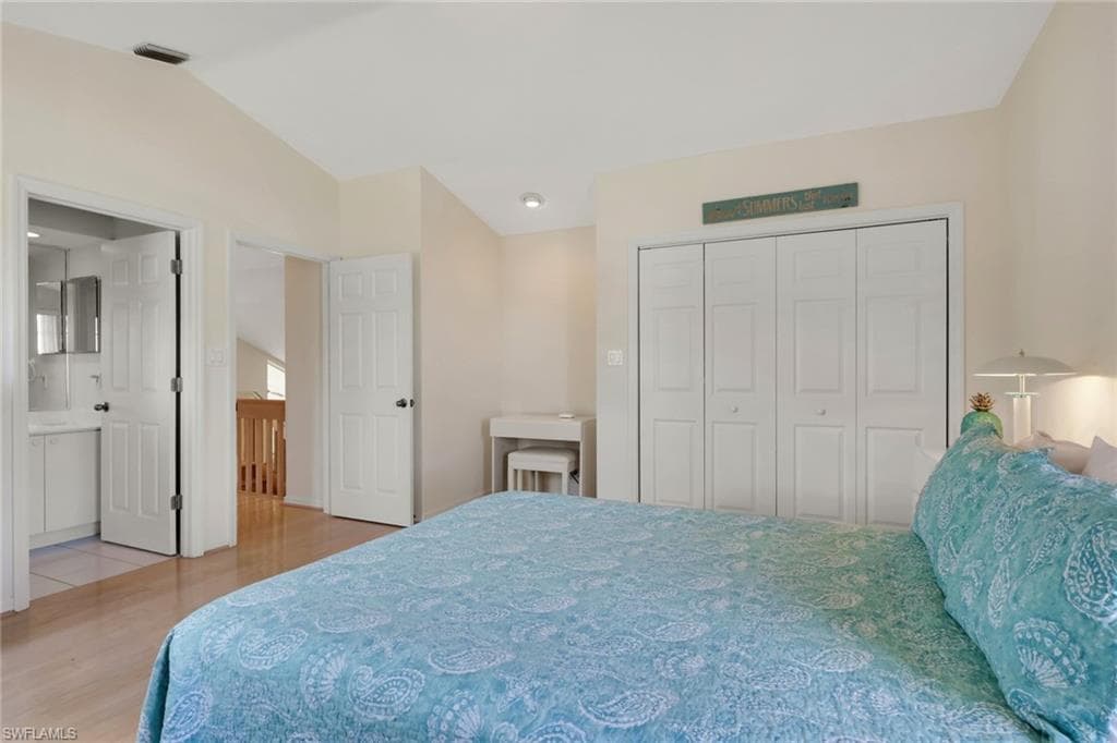 3588 Corinthian WAY-19