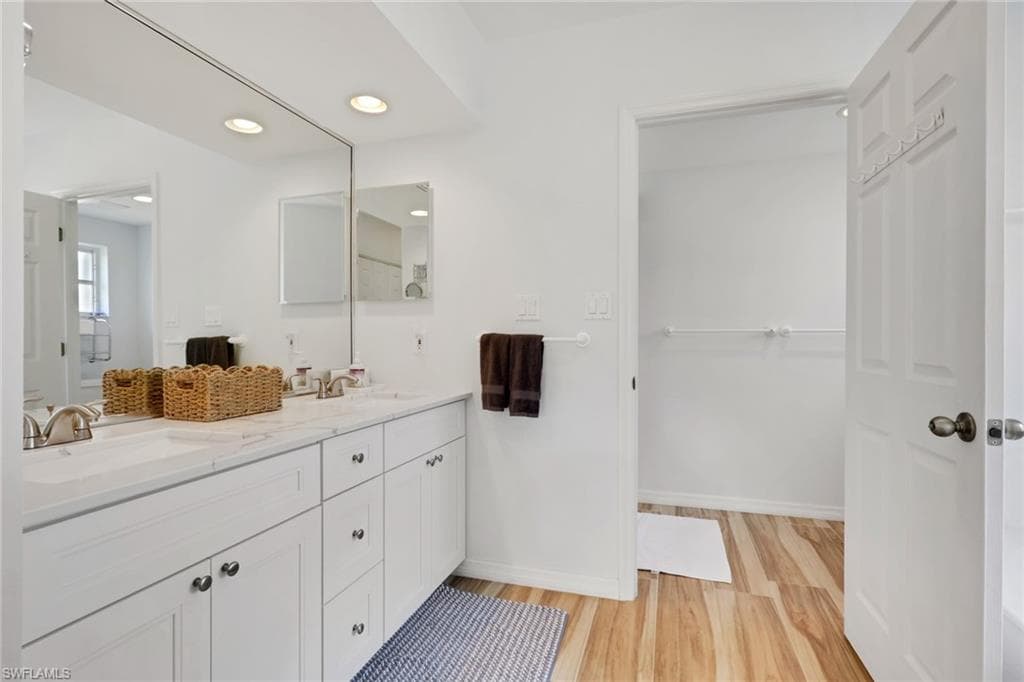 3588 Corinthian WAY-8