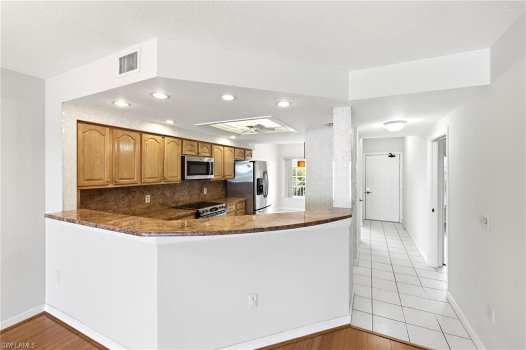 13105 Vanderbilt DR 407-7