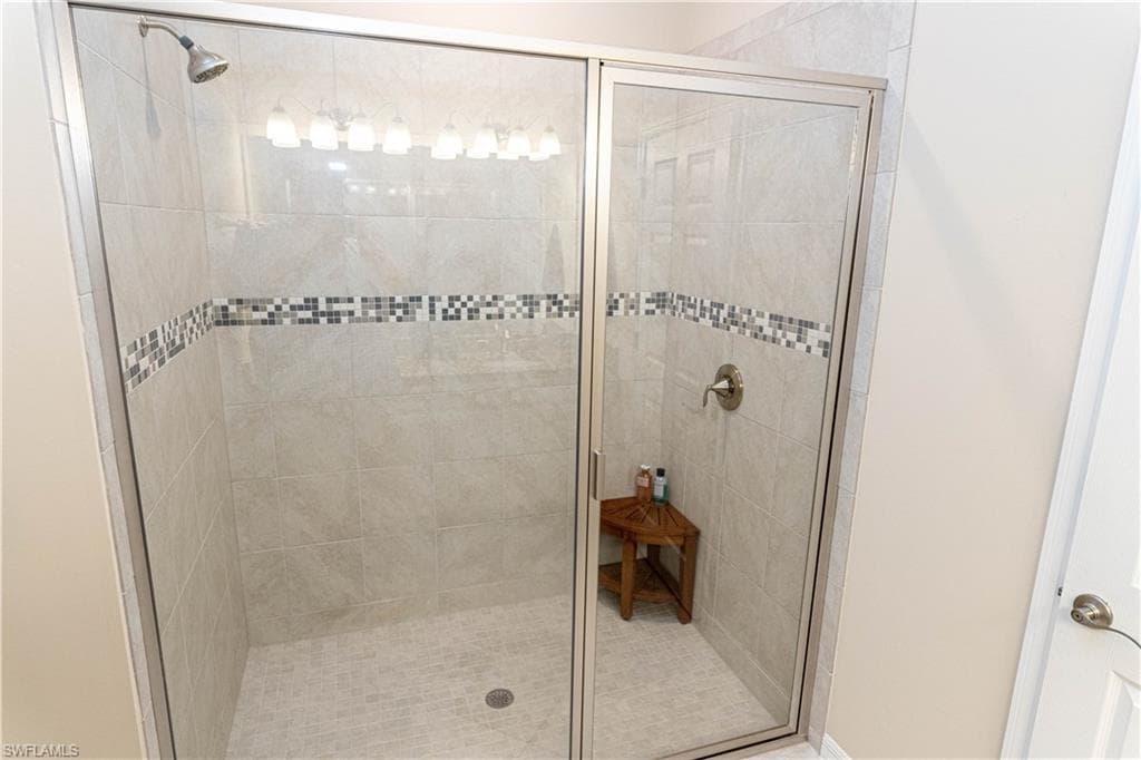 4431 Dutchess Park RD-18