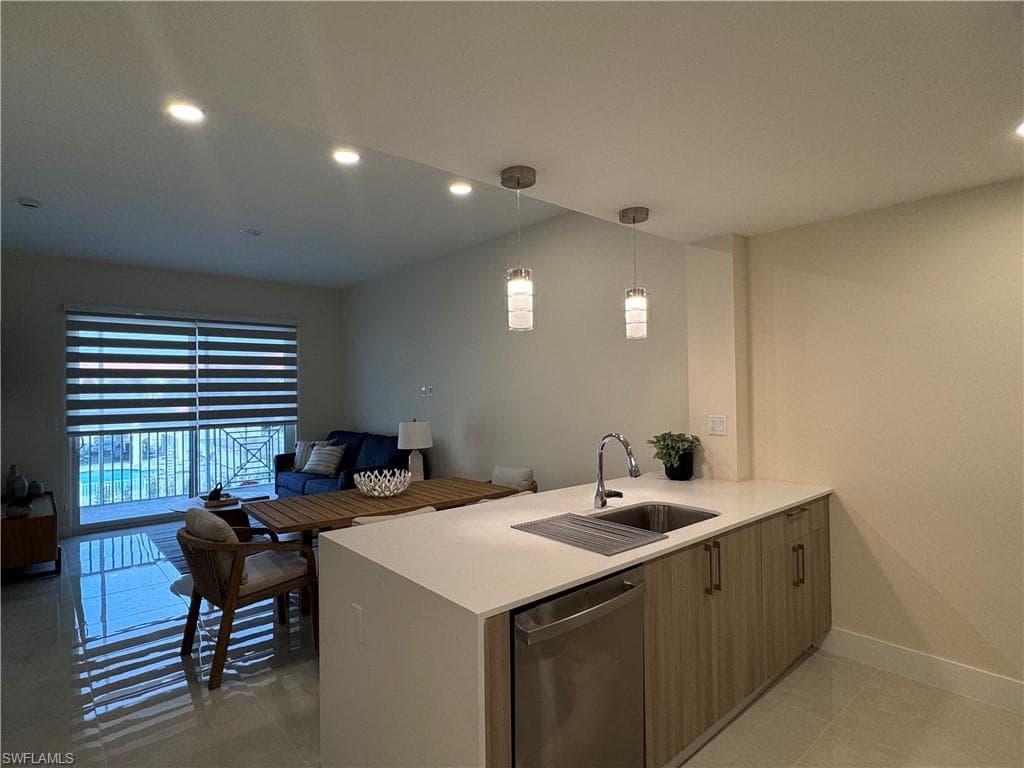 26600 Rosewood Point DR 102-2