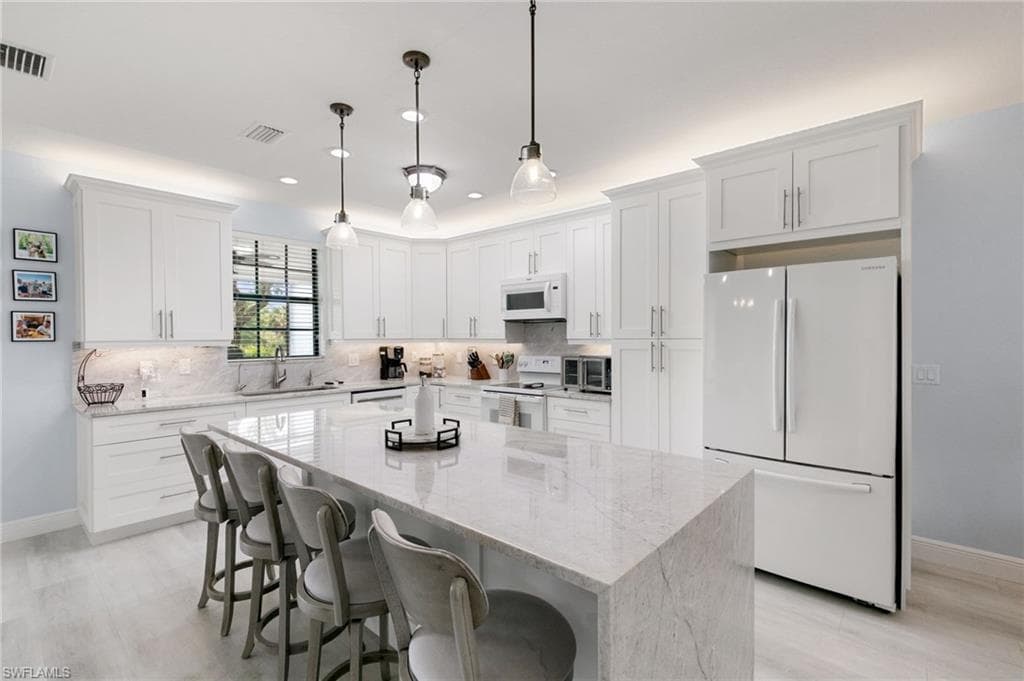 15068 Summit Place CIR-6