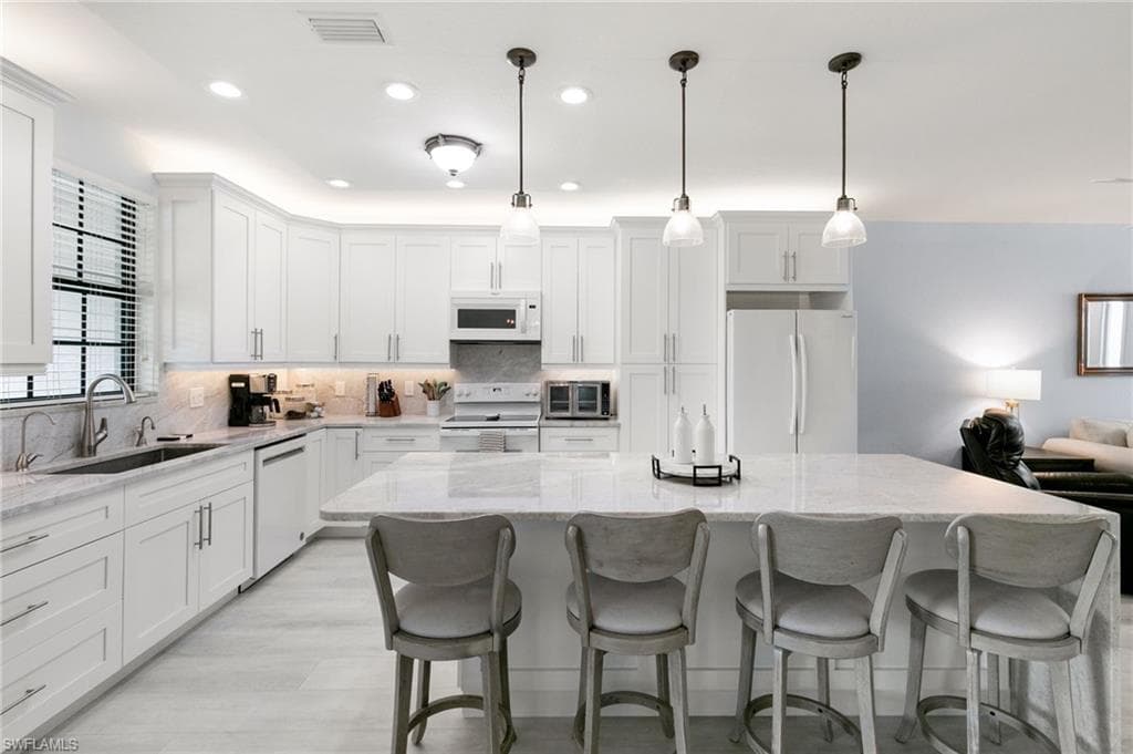 15068 Summit Place CIR-7