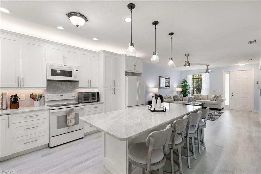 15068 Summit Place CIR-8