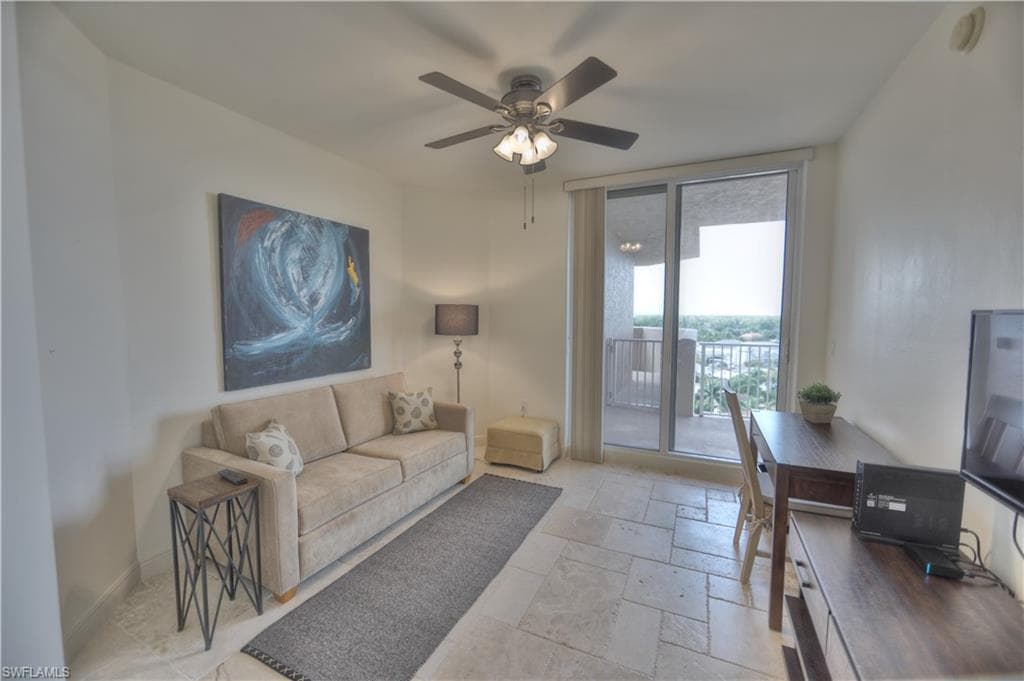 2090 W First ST 1009-27