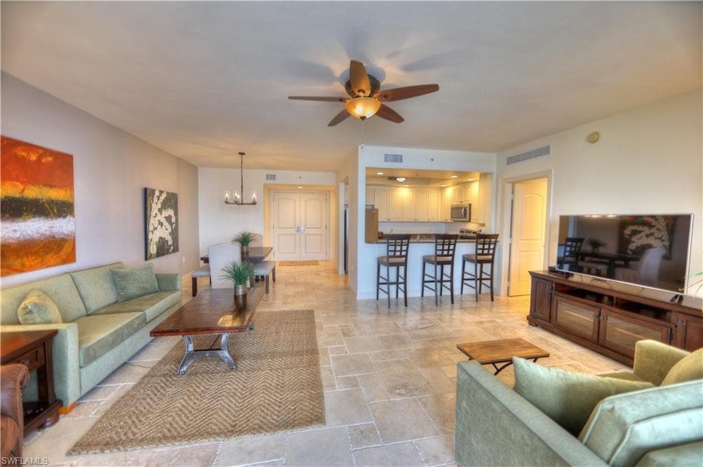 2090 W First ST 1009-6