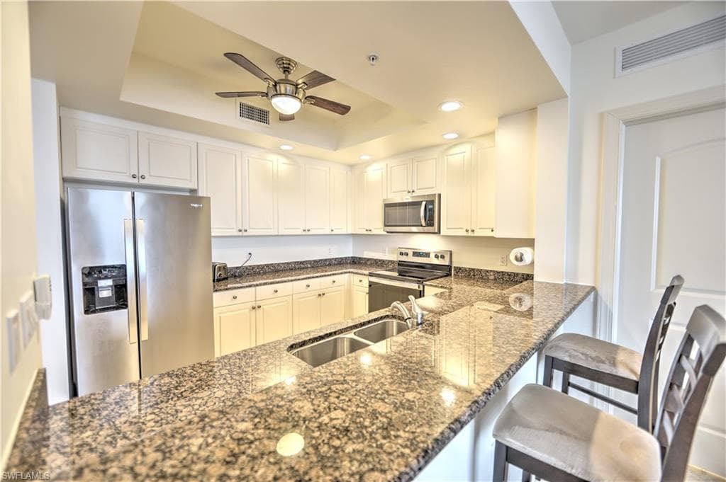 2090 W First ST 1009-13