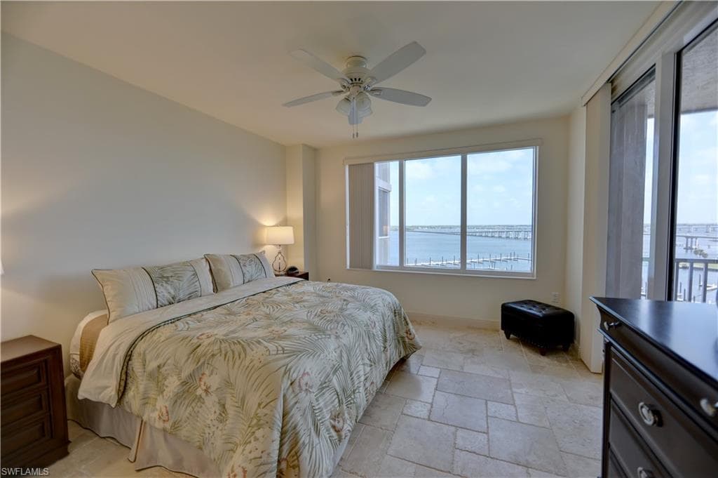 2090 W First ST 1009-17