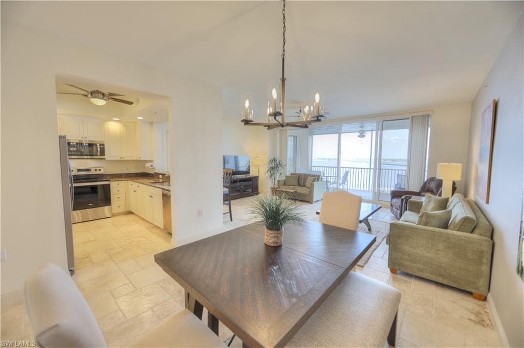 2090 W First ST 1009-16