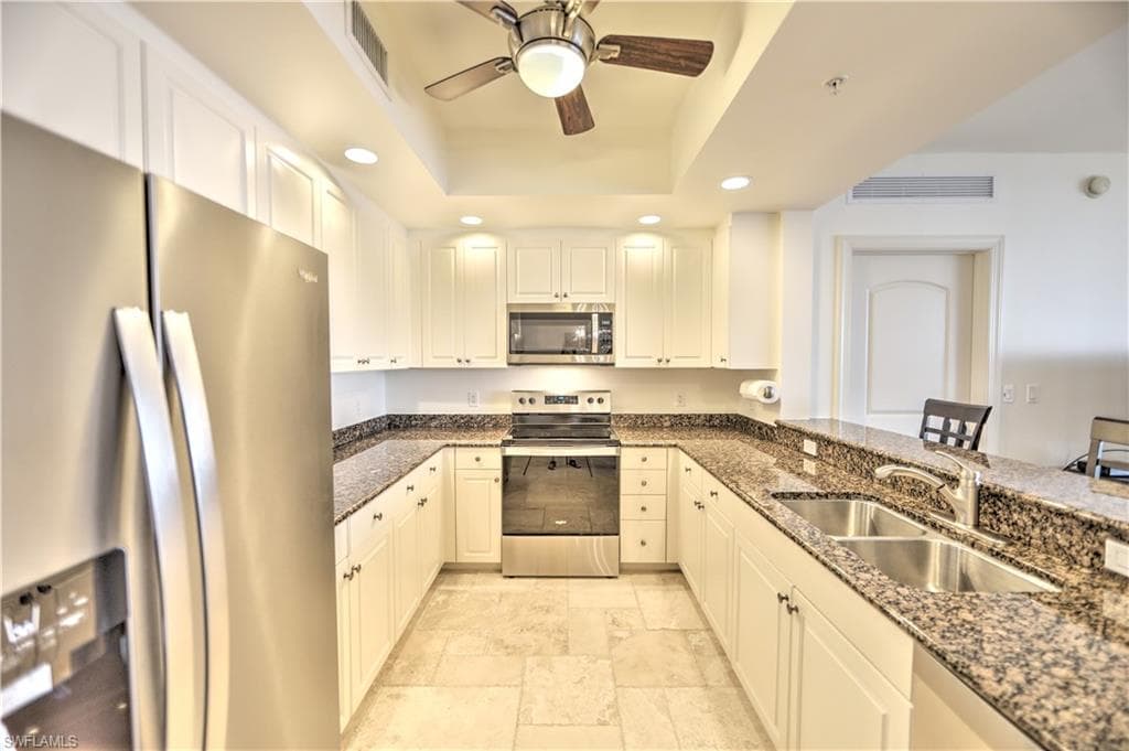 2090 W First ST 1009-12