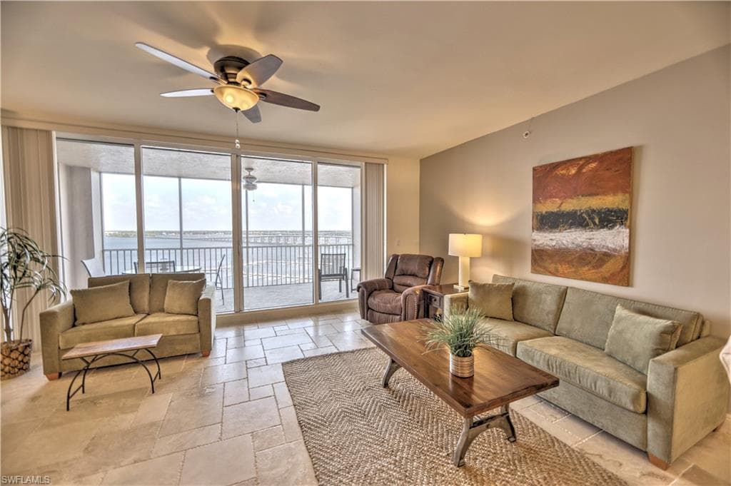 2090 W First ST 1009-3