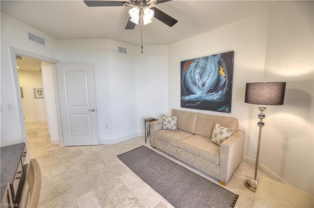 2090 W First ST 1009-28