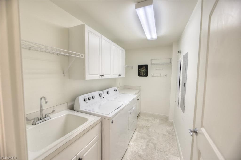 2090 W First ST 1009-30