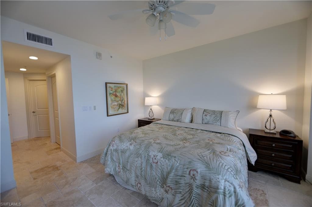 2090 W First ST 1009-19